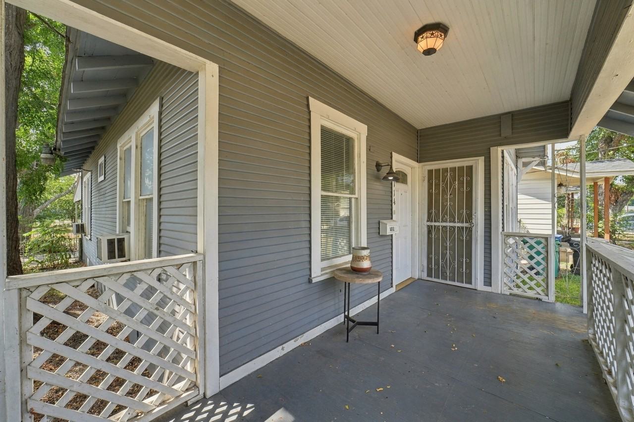 1114 Gibbs - Photo 2 of 28