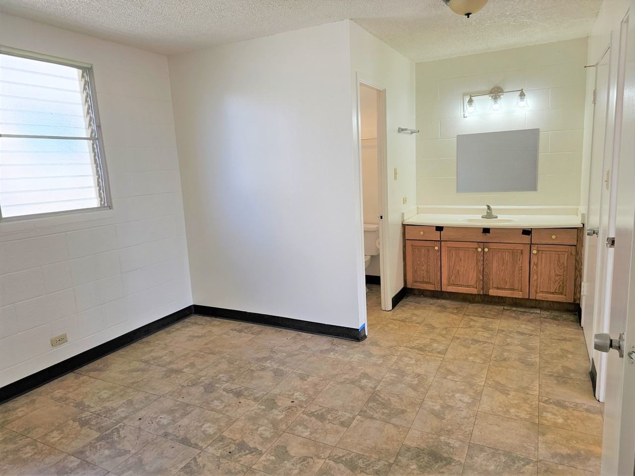 94-961 Kahuamoku St #21 - Photo 4 of 8