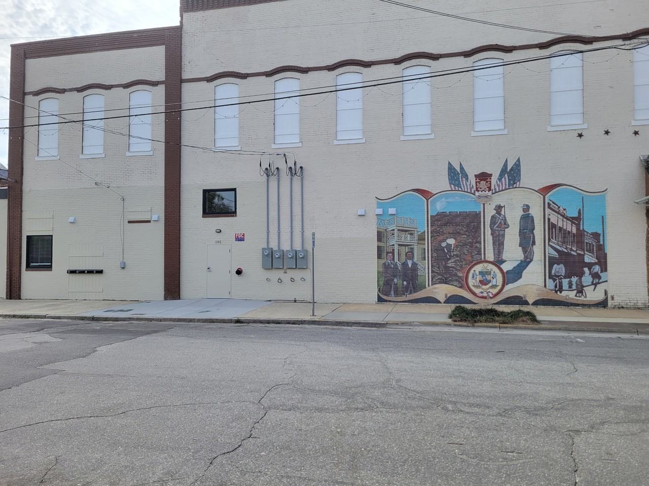 101 W North St #B