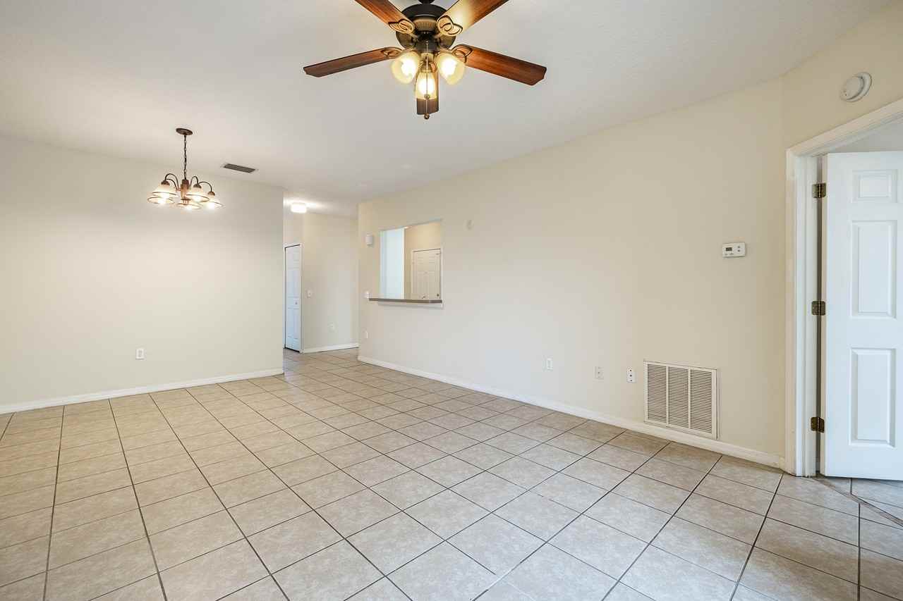 9506 Amberdale Ct #202 - Photo 6 of 33