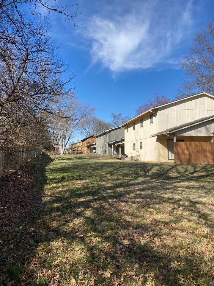 707 Plankway Dr - Photo 5 of 43