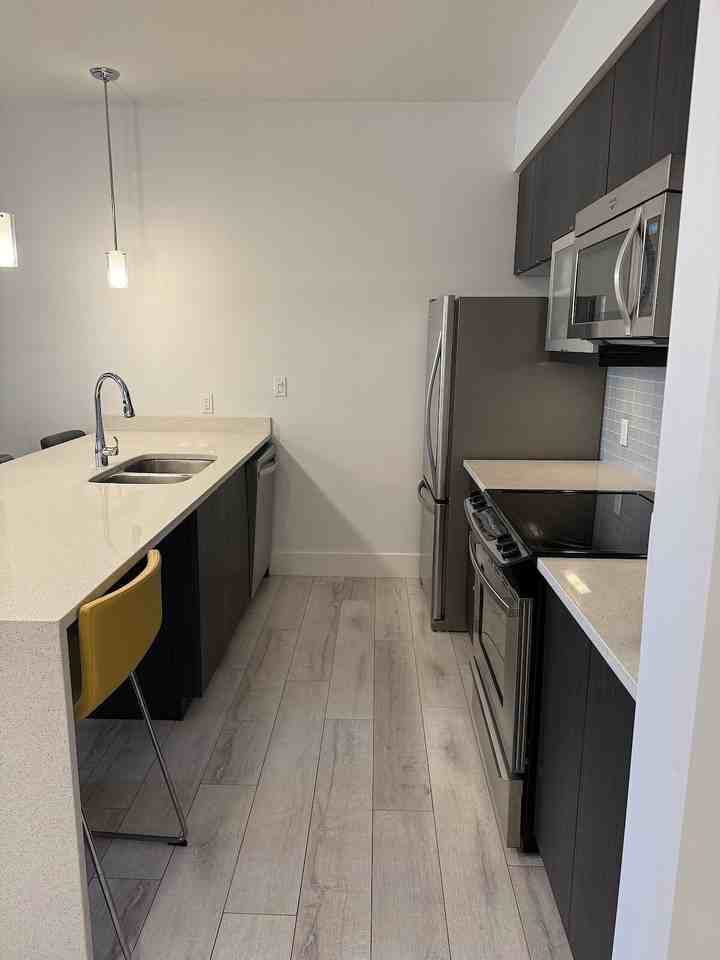 10030 83 Ave Nw - Photo 3 of 19