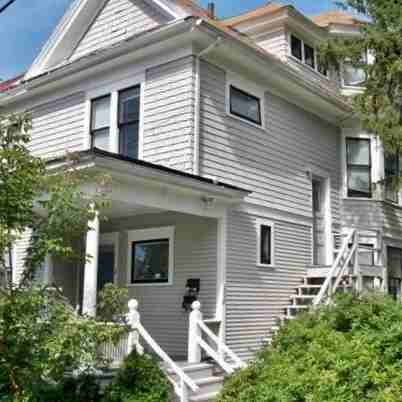 210 Williams St - Photo 5 of 8