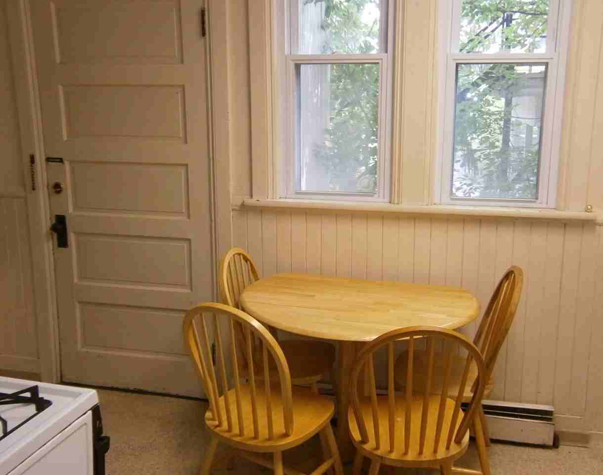 125 Highland Pl - Photo 2 of 7