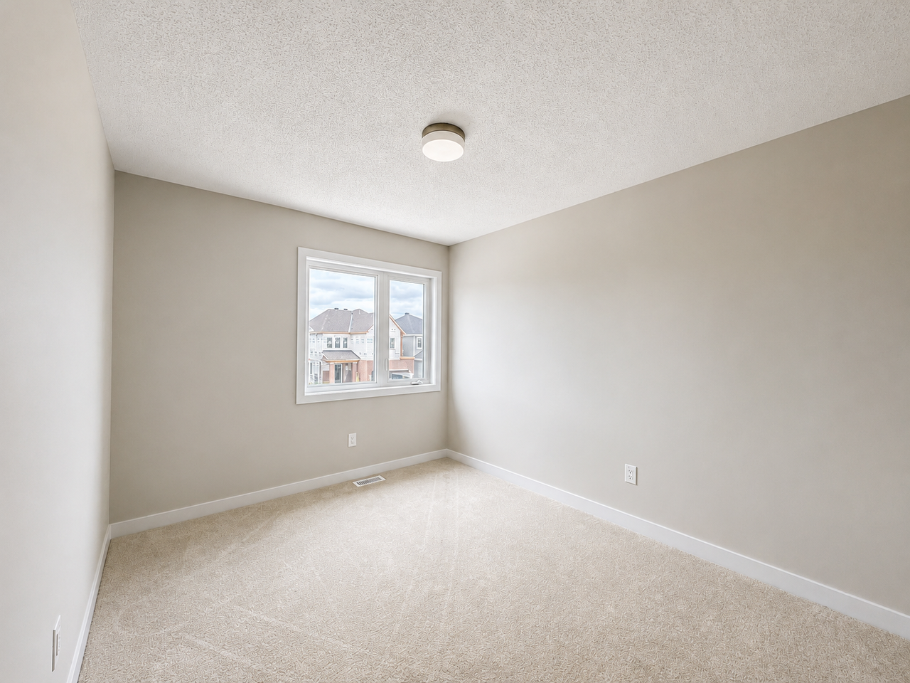 520 Oldenburg Ave #1 - Photo 2 of 24