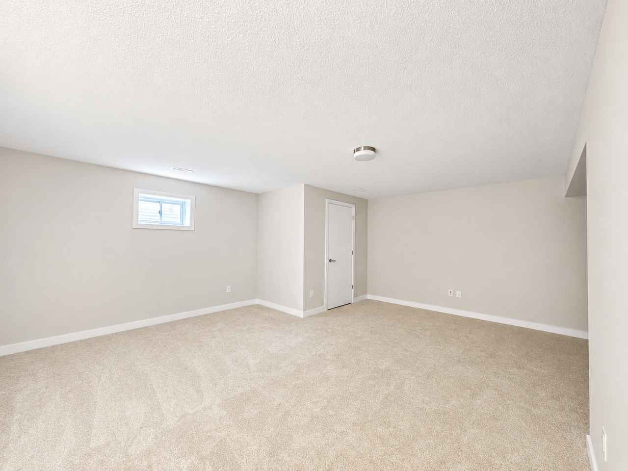 520 Oldenburg Ave #1 - Photo 5 of 24