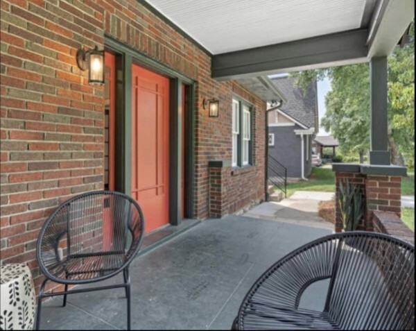 1002 Fairwin Ave #1 - Photo 4 of 17