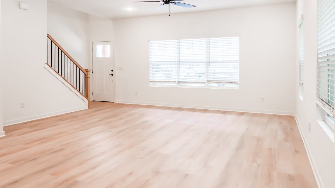 1887 S Garland Ave #1 - Photo 3 of 16