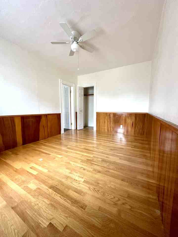 160 Franklin St #NA - Photo 4 of 9