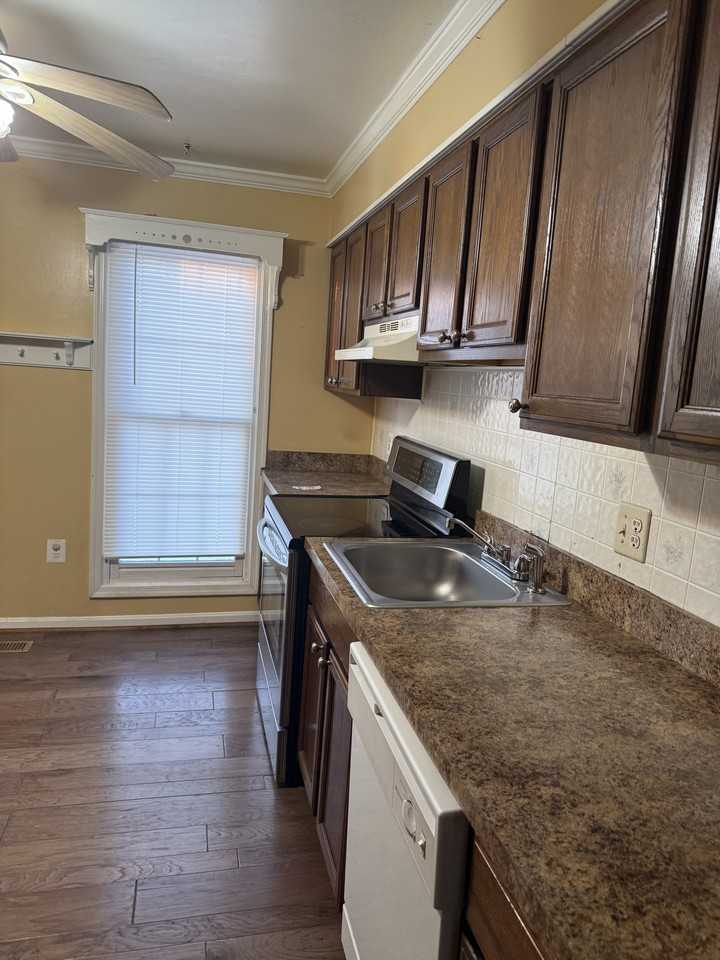 8527 Stonewall Rd #8527 - Photo 4 of 15