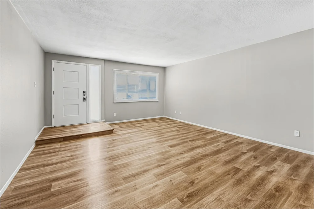 615 E Carmen St #NA - Photo 5 of 8