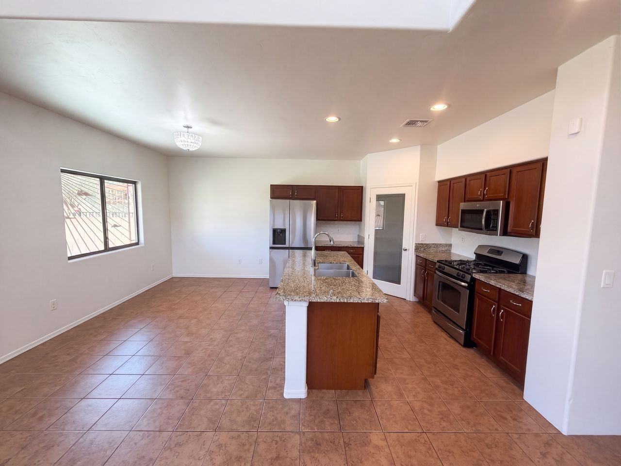 4848 S Albacete Ave #NA - Photo 3 of 14