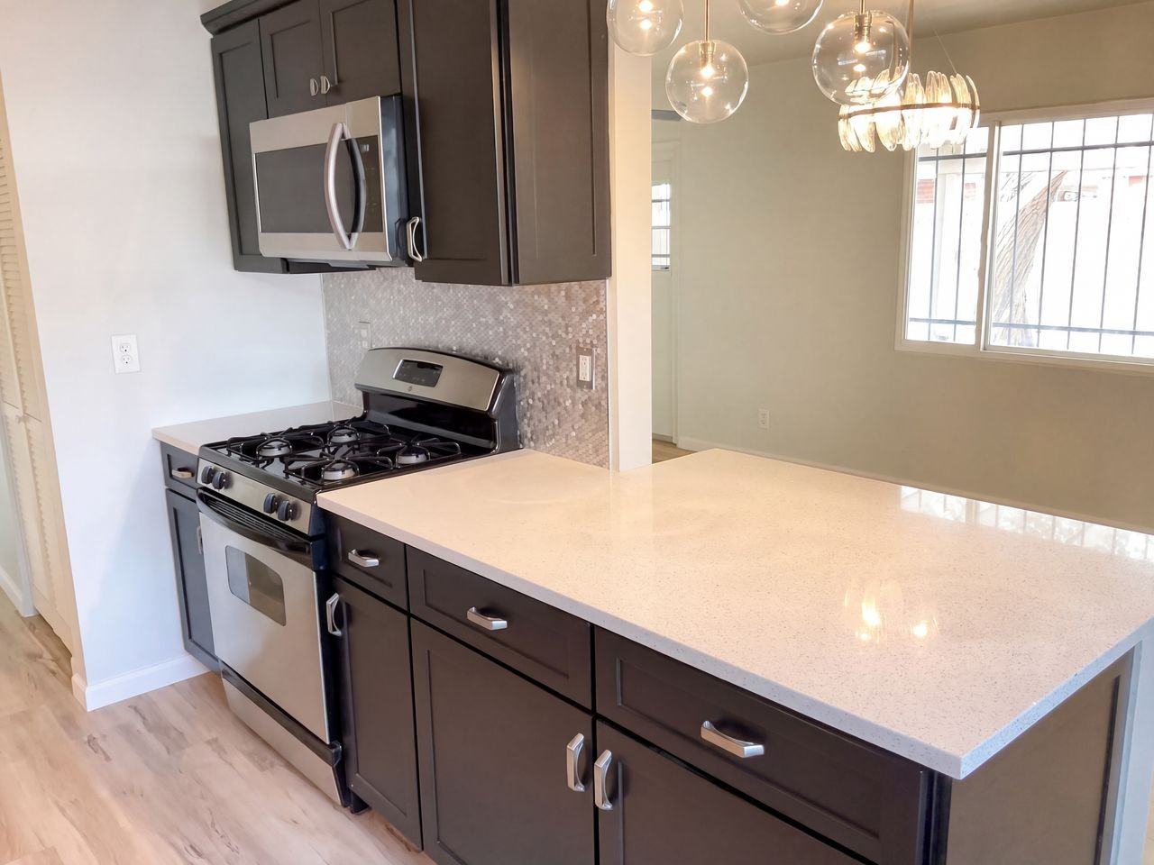 3545 W Sierra Vista Dr #NA - Photo 3 of 14