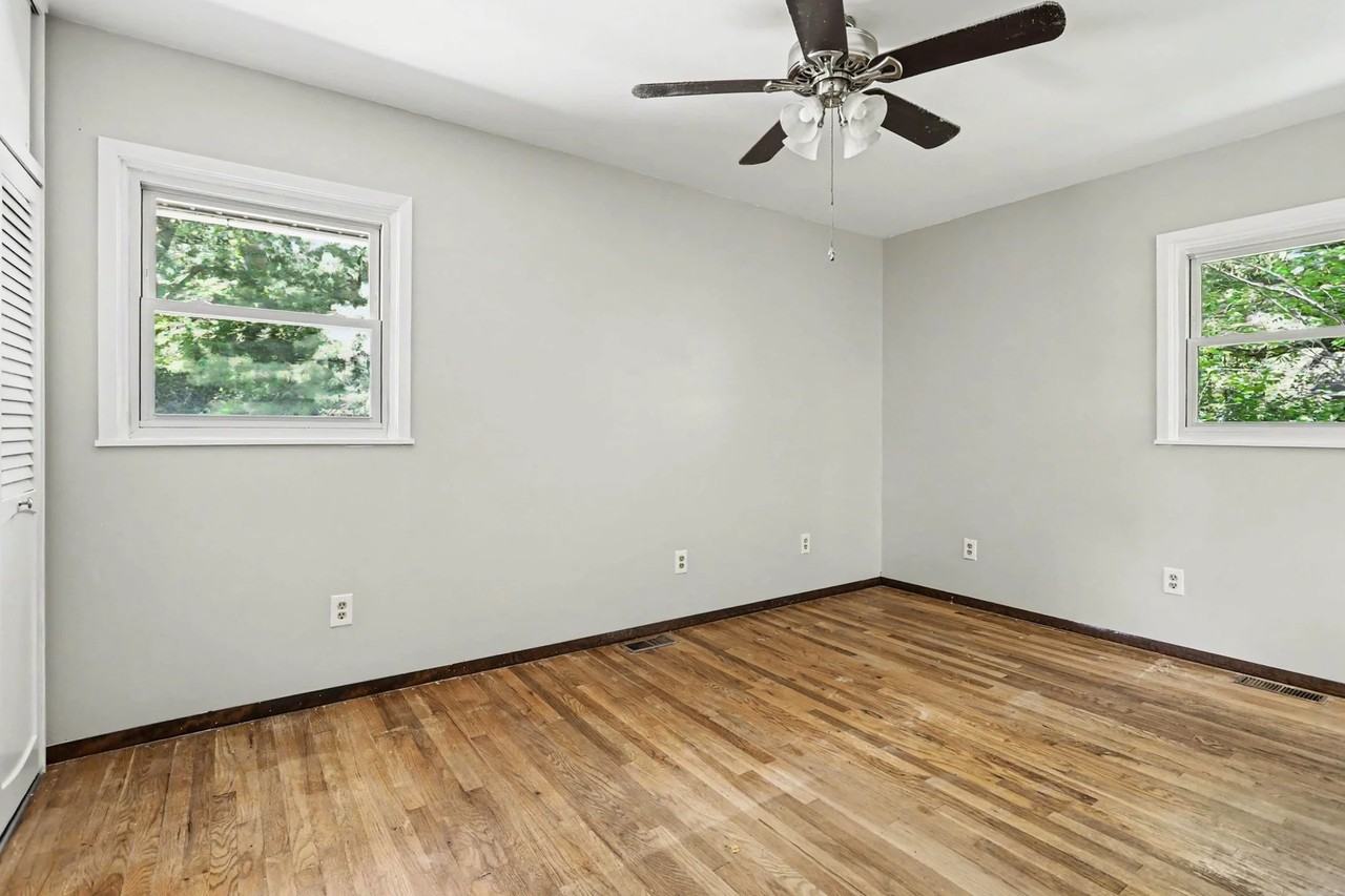 725 Chippewa Trl #NA - Photo 7 of 10