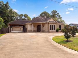 featured image of 1006 Lewis Dr #NA