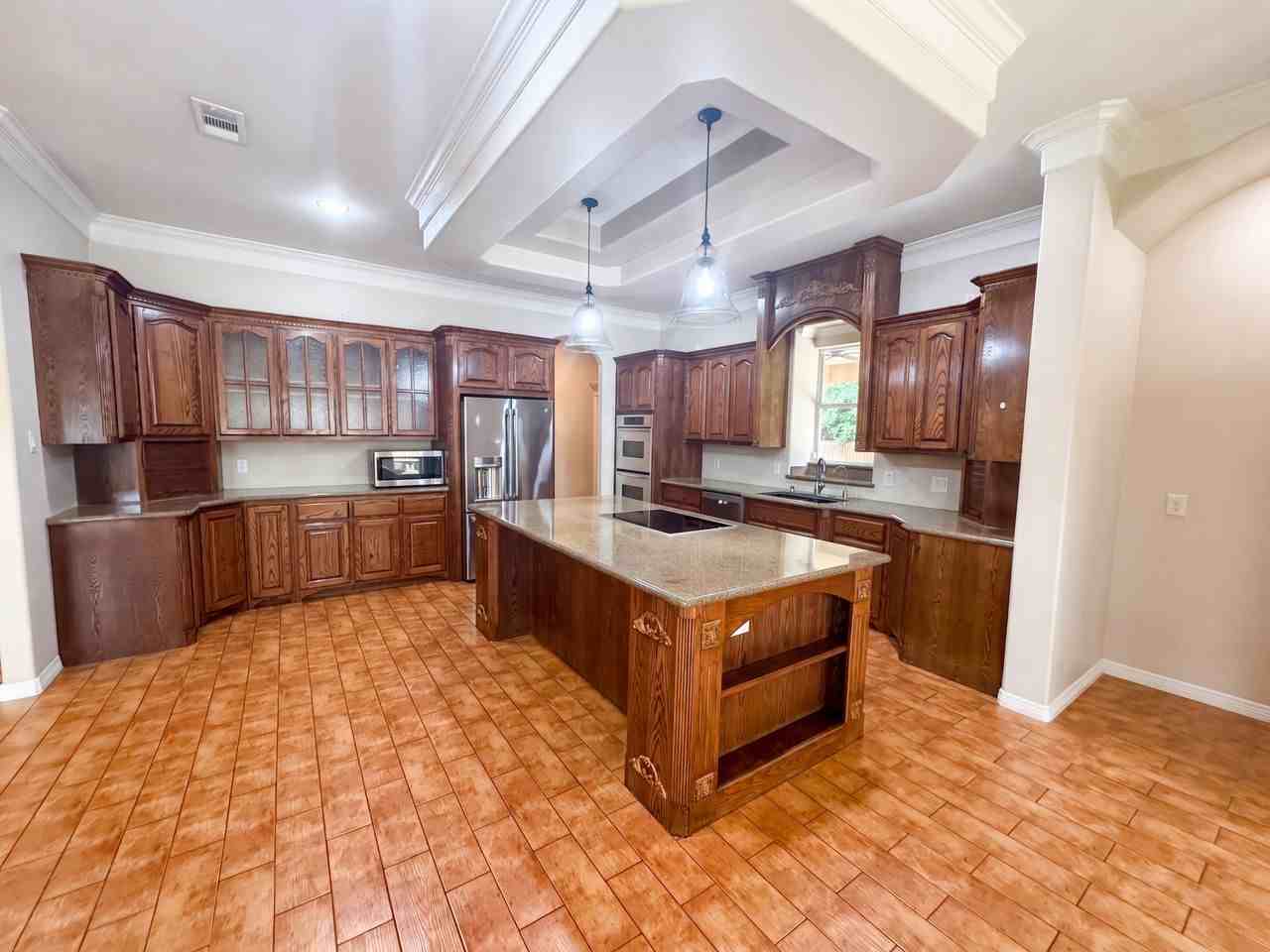 1006 Lewis Dr #NA - Photo 2 of 18