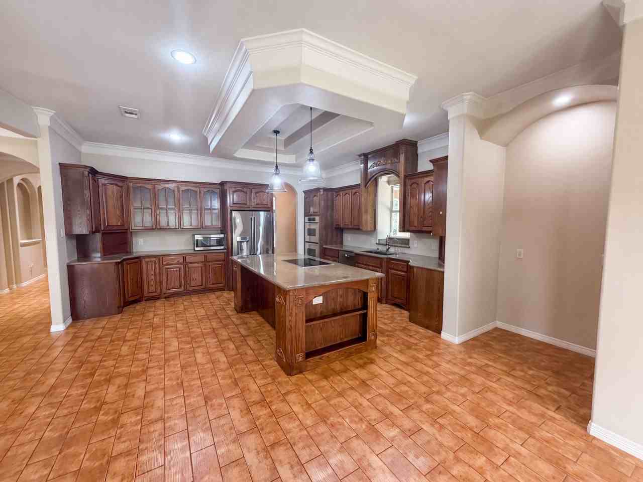 1006 Lewis Dr #NA - Photo 3 of 18