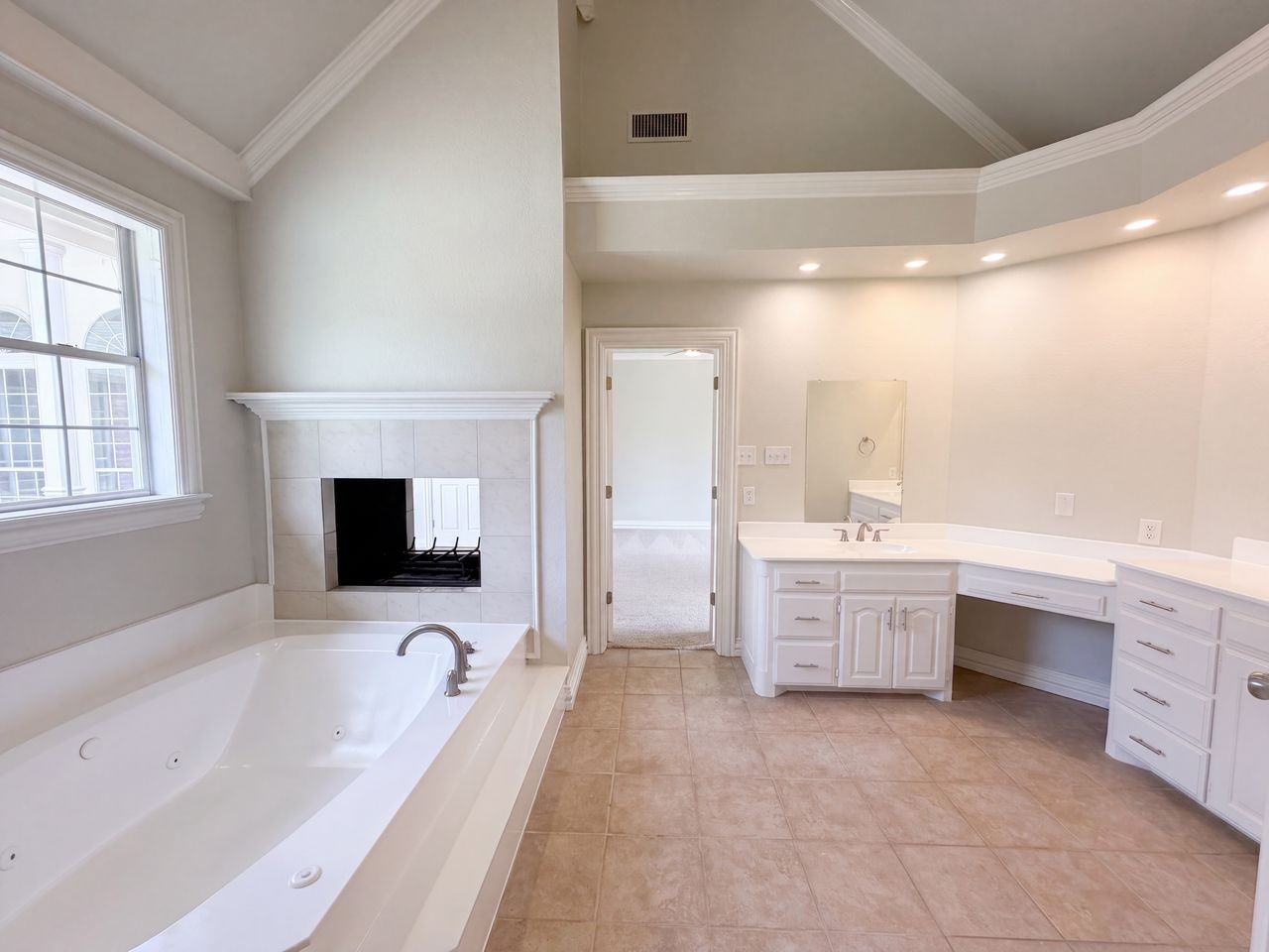1608 Brentwood Trl #NA - Photo 3 of 14