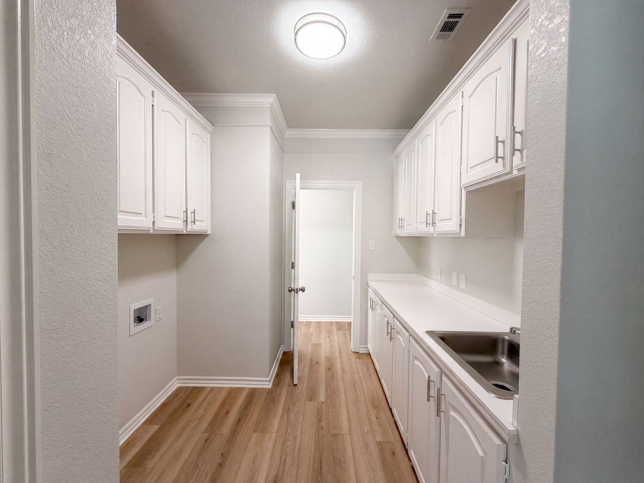 1608 Brentwood Trl #NA - Photo 6 of 14