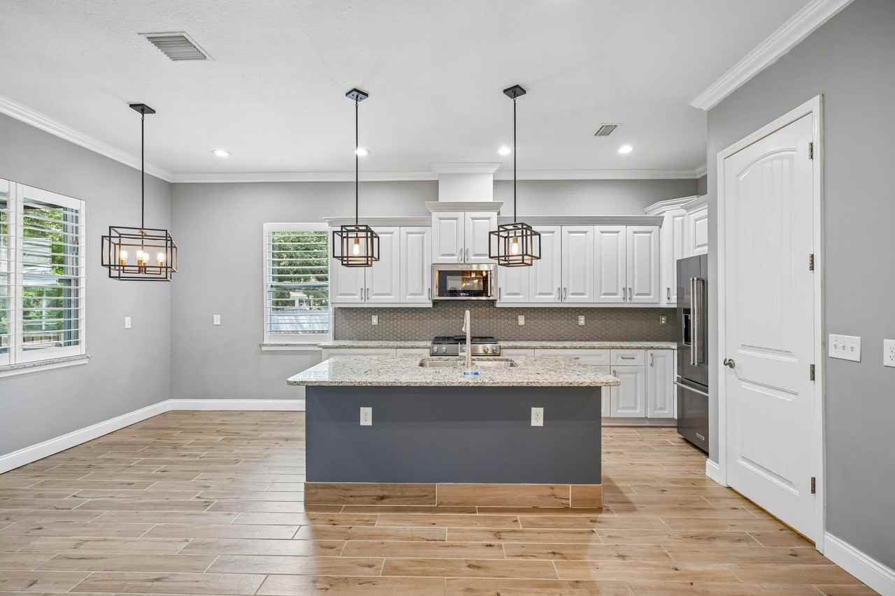 3207 W Price Ave #NA - Photo 3 of 17