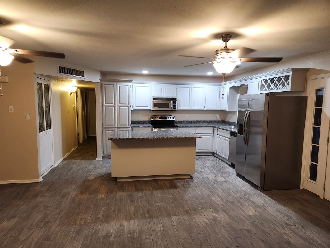 8207 E Mitchell Dr #NA - Photo 4 of 19