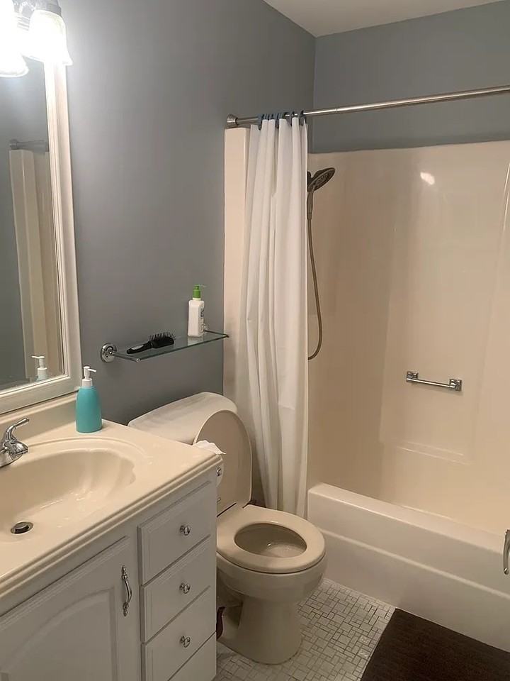 7020 Barrington Ct #102 - Photo 5 of 8