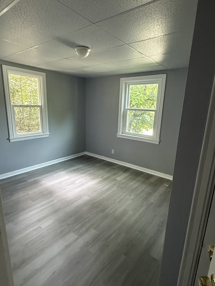 114 Penhale Ave #1 - Photo 3 of 8