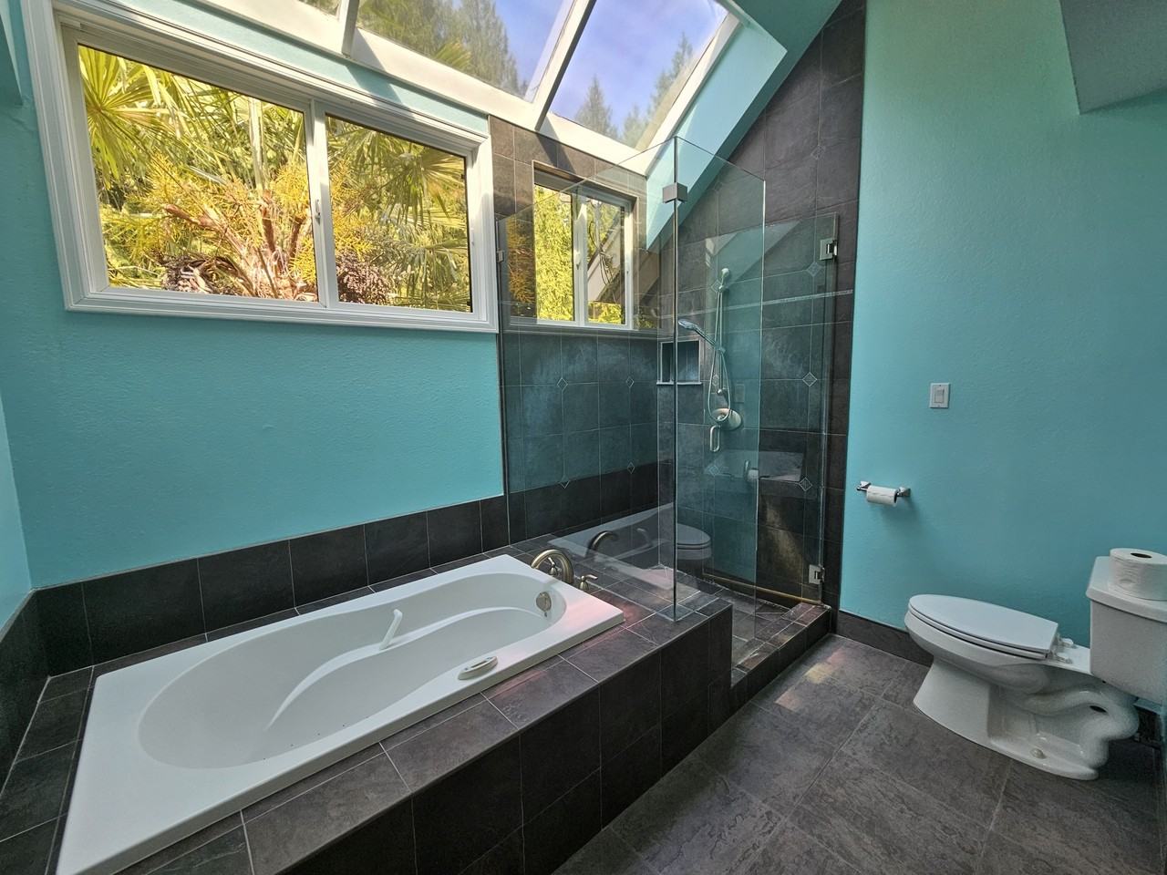 2843 220th Pl Ne - Photo 5 of 43