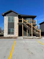 featured image of 338 W Castle St #1
