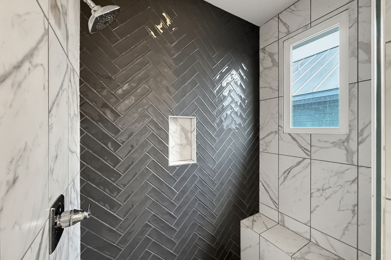 311 E Evergreen St #18 - Photo 3 of 38