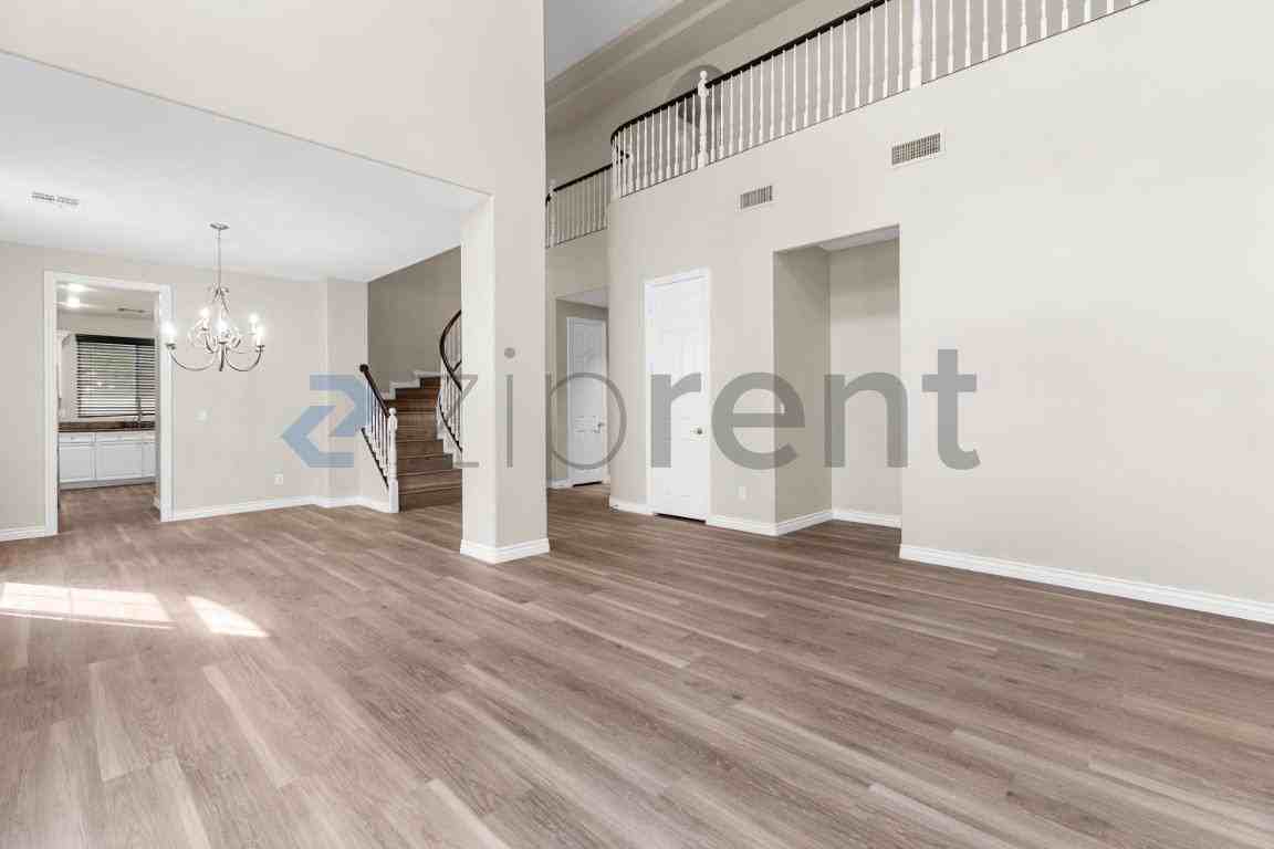153 Cascade Lake St - Photo 5 of 50