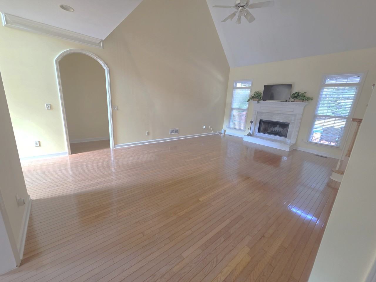 455 Emerald Lake Dr #NA - Photo 4 of 50