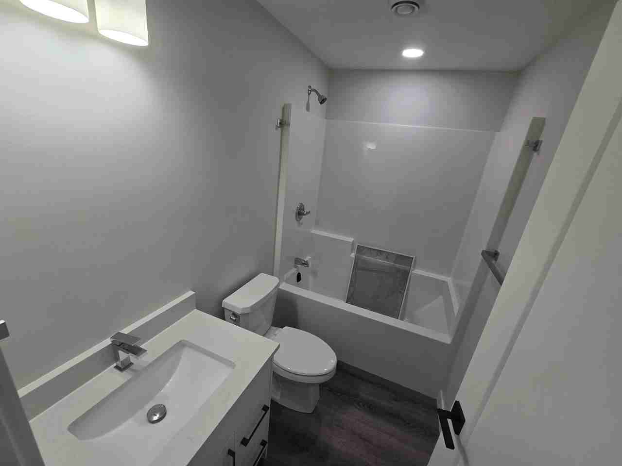 468 Ferry Rd #A - Photo 5 of 5