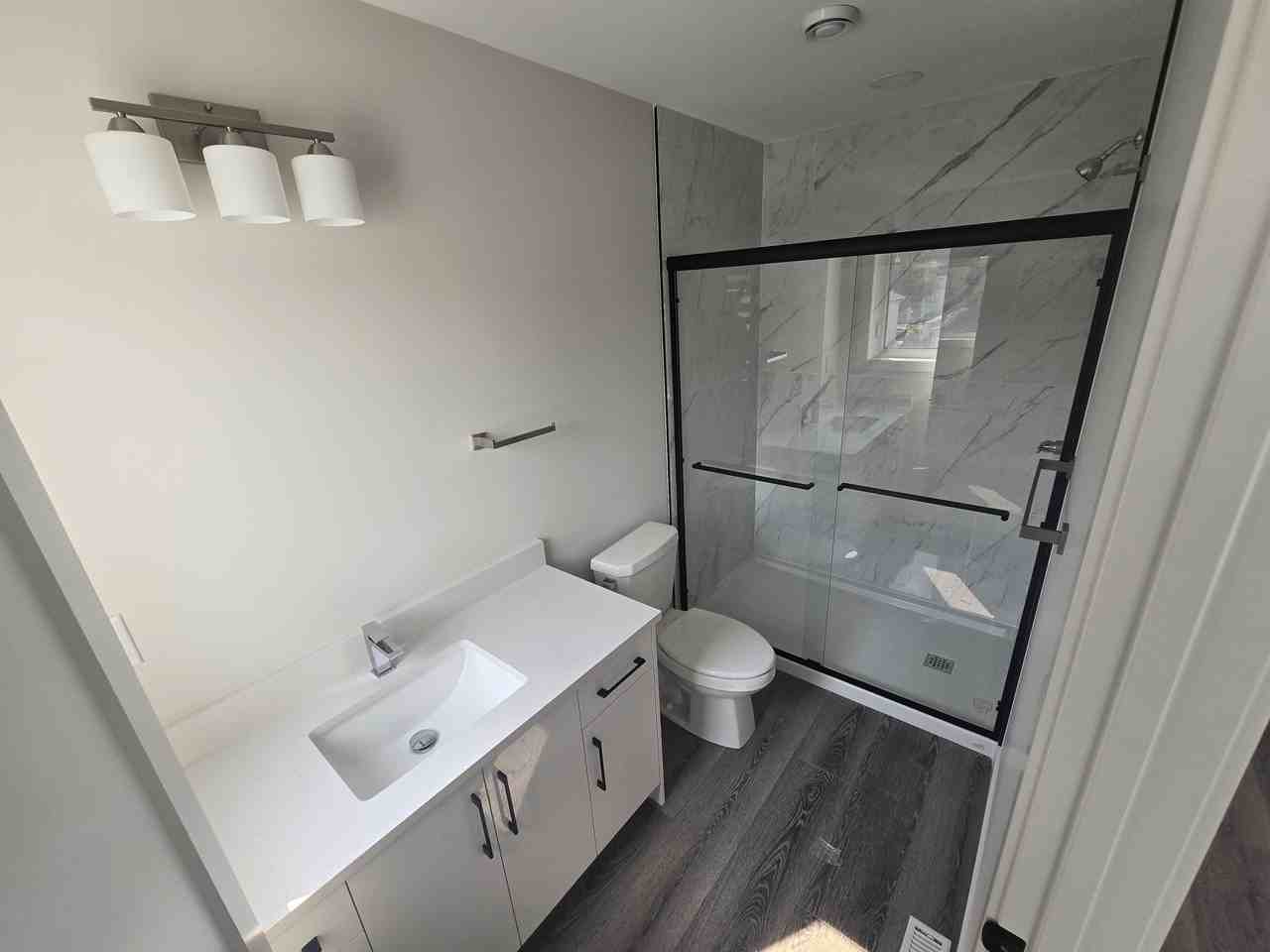 466 Ferry Rd #MAIN - Photo 3 of 6