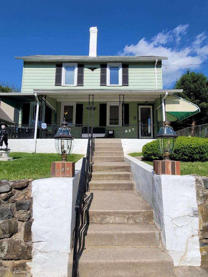 927 Mount Pleasant Ave