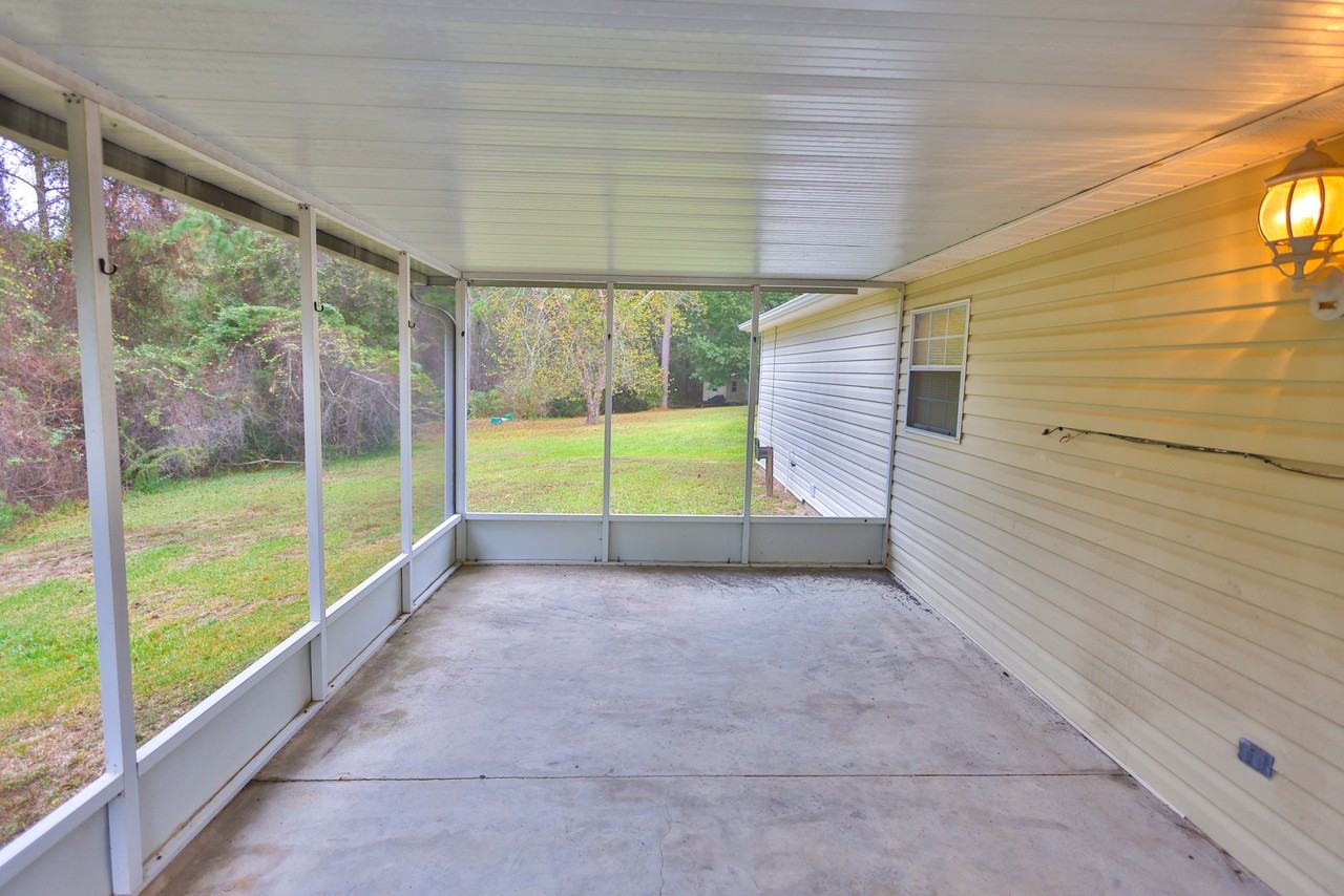 213 Pinoak Ct W - Photo 7 of 16