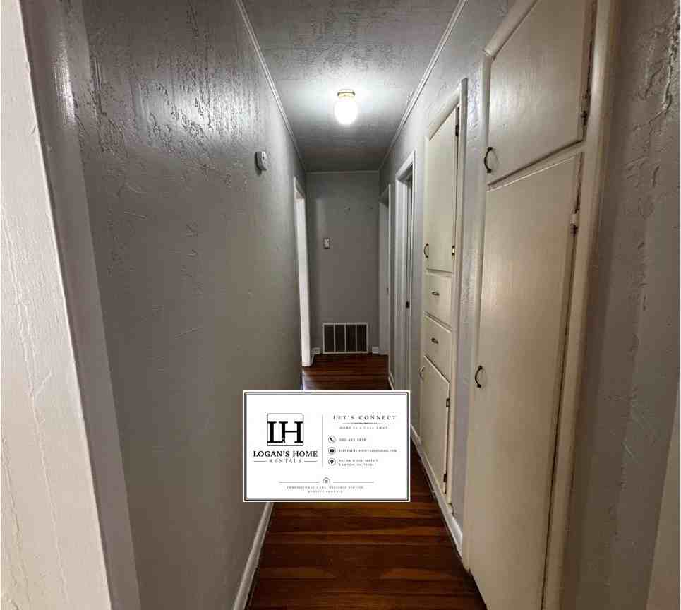 2021 Nw 24th St #2021 - Photo 4 of 7