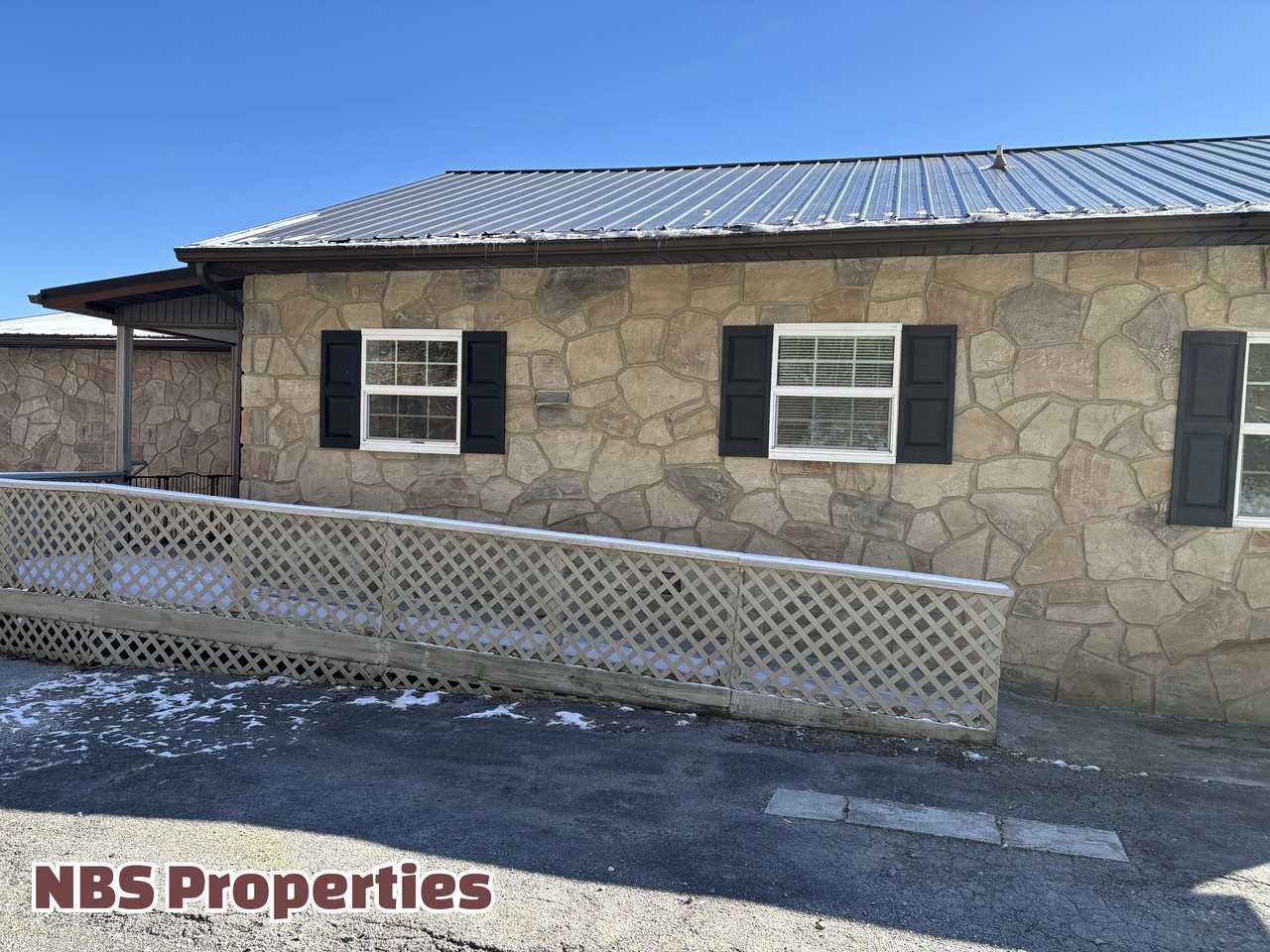 143 Mccully Ln