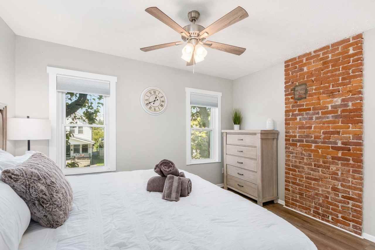 958 S Champion Ave #958 - Photo 5 of 15