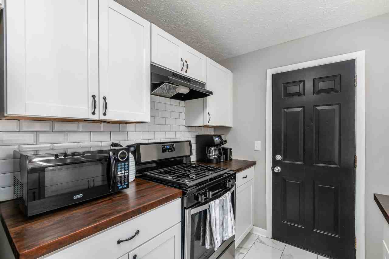 958 S Champion Ave #958 - Photo 6 of 15