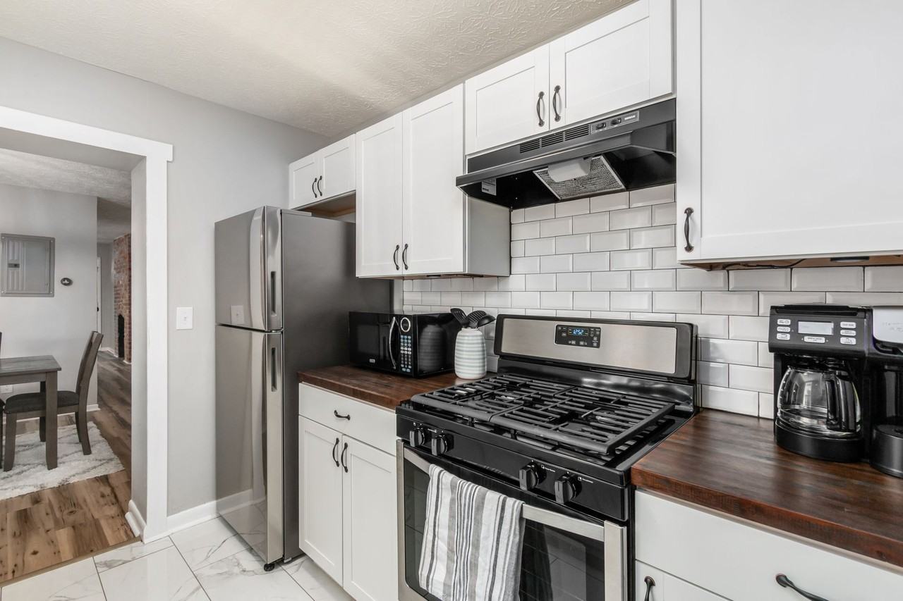 958 S Champion Ave #966 - Photo 3 of 17