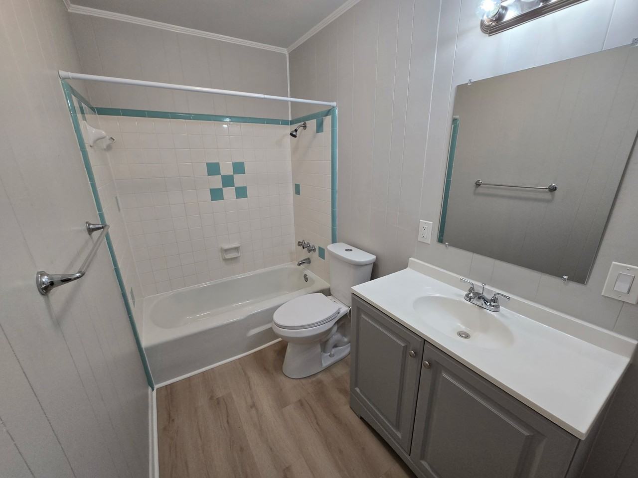 5802 E St #1 - Photo 2 of 8