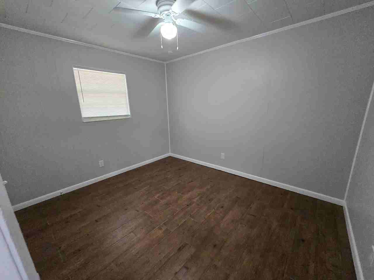 5802 E St #1 - Photo 3 of 8