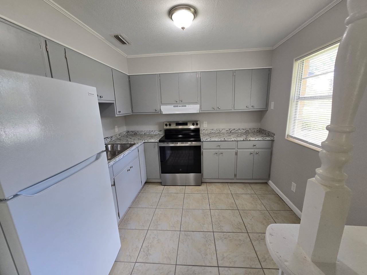 5802 E St #1 - Photo 7 of 8