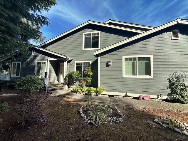 160 E Soderberg Rd #H24 - Photo 3 of 44