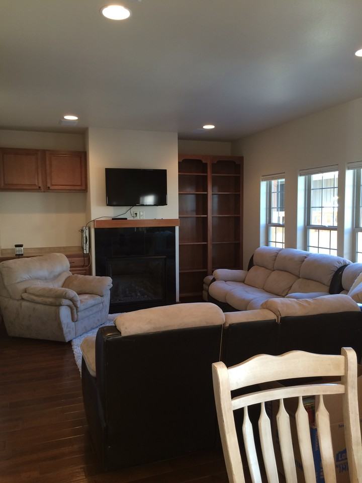 616 Cedar St - Photo 3 of 3