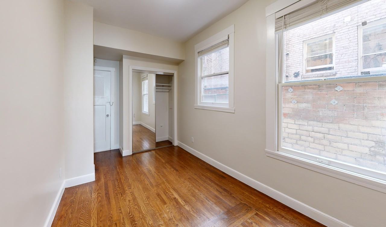 1840 Clay Street - Photo 7 of 18