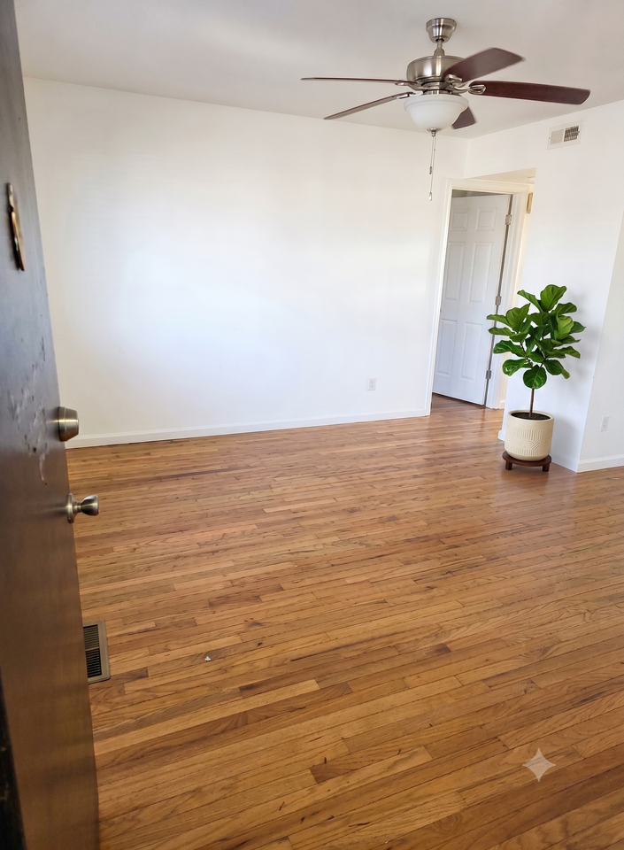 7711 Circle Dr #D - Photo 3 of 11