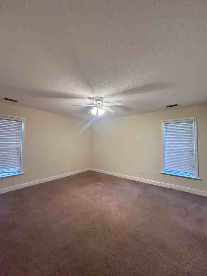7 Cromartie Dr #1 - Photo 4 of 14