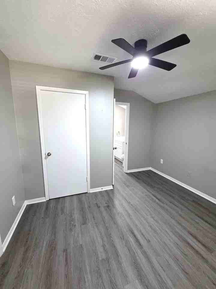 415 County Rd - Photo 5 of 50